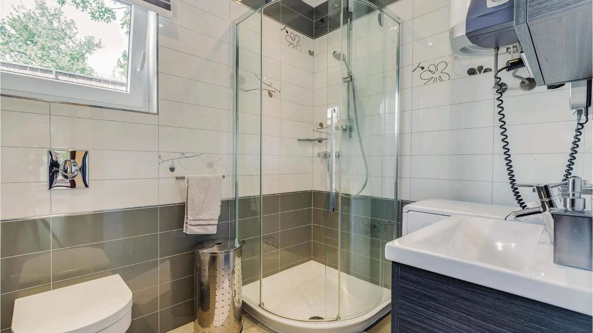 Amazing Apartment In Crikvenica With Kitchen
