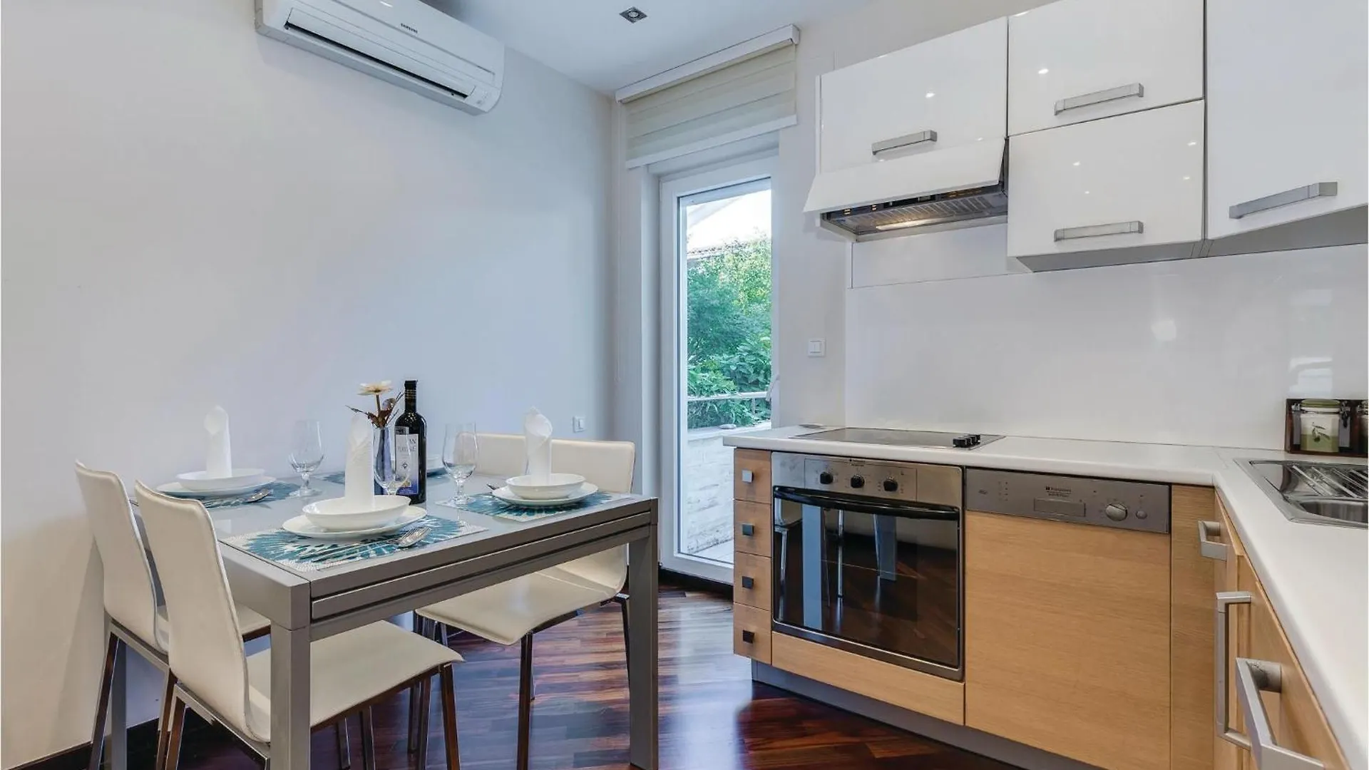 Amazing Apartment In Crikvenica With Kitchen